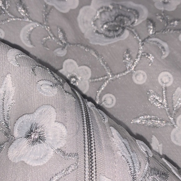 DRAPER’S & DAMON’S Floral Embroidered Bomber Jacket - Picture 3 of 7